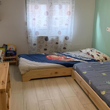Alojamiento Los Guajes Gijon Bagian luar foto