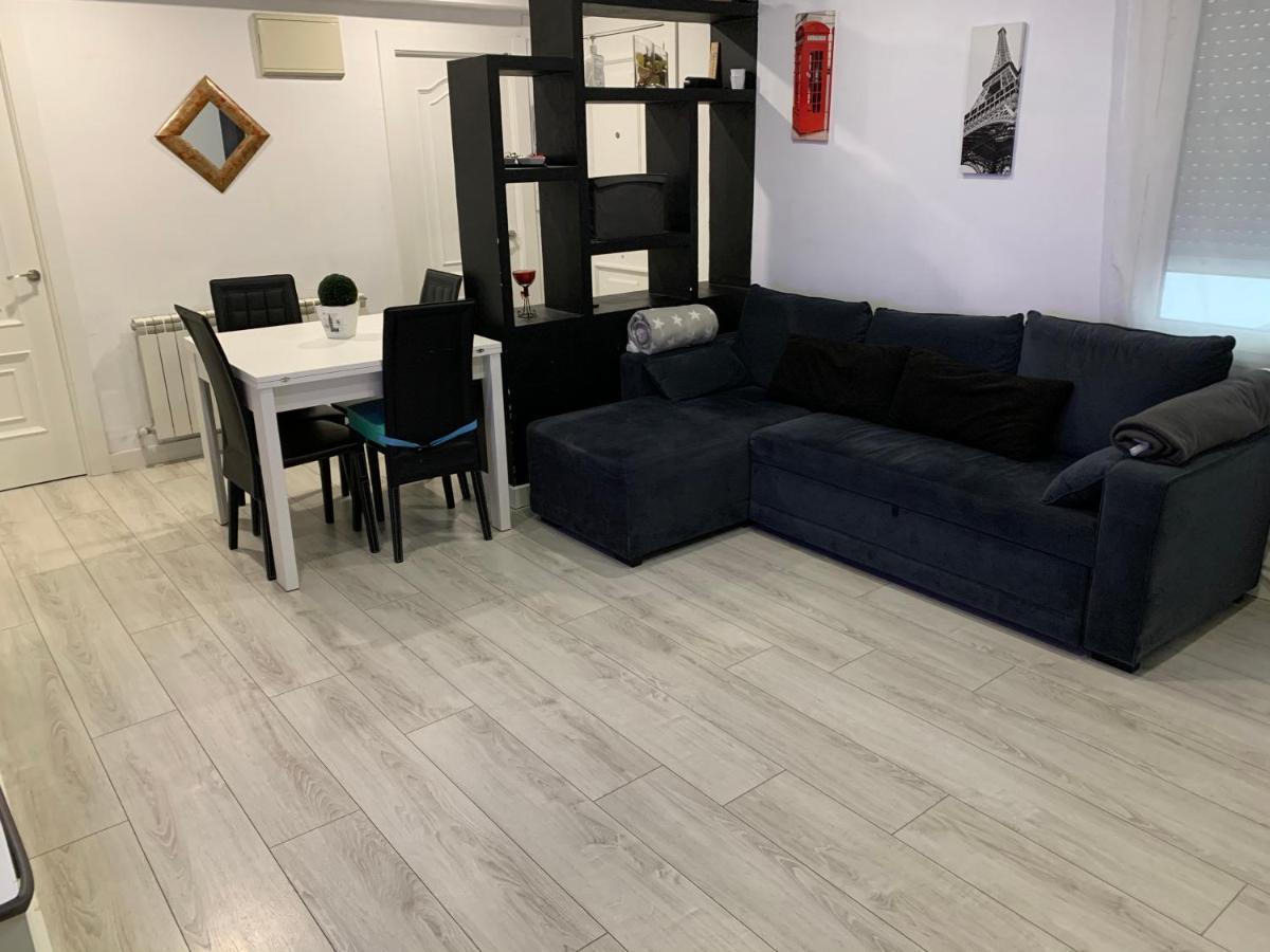 Alojamiento Los Guajes Gijon Bagian luar foto
